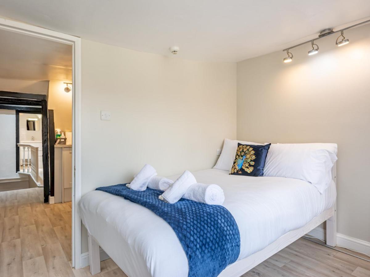 Pass The Keys Renovated Apartment In The Centre Of Canterbury Exterior photo